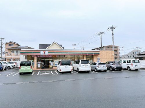 セブンイレブン 富士市松岡南店の画像