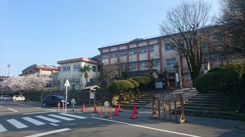 姶良市立重富小学校の画像