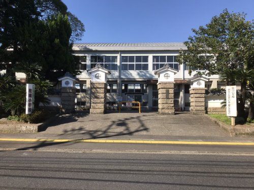 姶良市立柁城小学校の画像