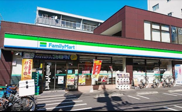 ファミリーマート 中野弥生町二丁目店の画像