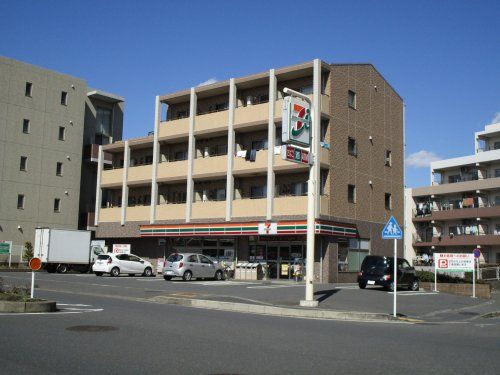 セブンイレブン横浜茅ヶ崎東３丁目店の画像