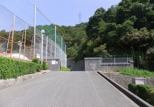 広島市立矢野中学校の画像