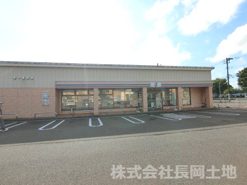 セブンイレブン 長岡市立劇場前店の画像