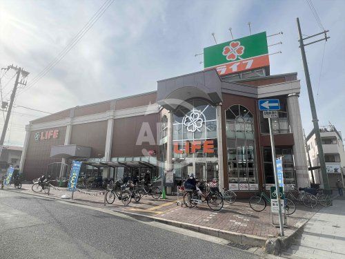 ライフ武庫川店の画像