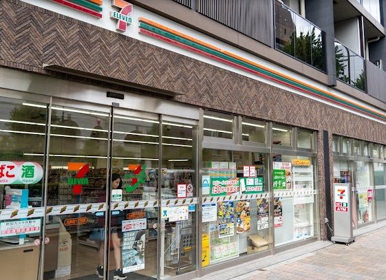 セブンイレブン 北新宿1丁目店の画像