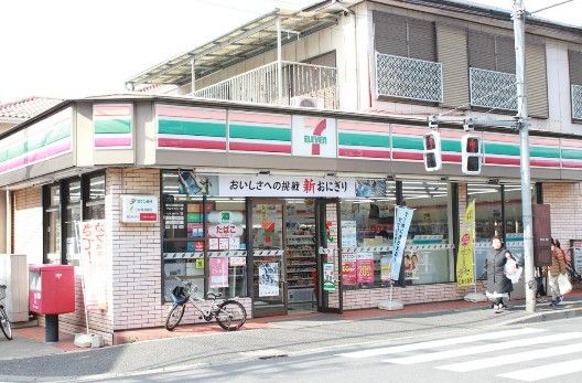 セブンイレブン 板橋前野町3丁目店の画像