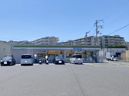 ファミリーマート 河内長野市町店の画像