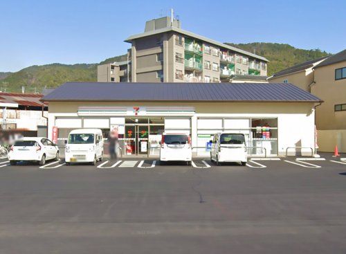 セブンイレブン【伏見醍醐辰己町店】の画像