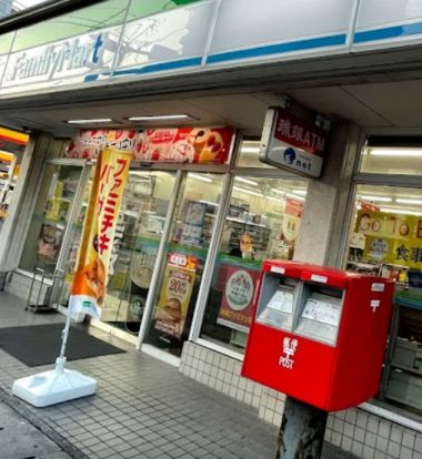 沖縄ファミリーマート オーケイ泊店の画像