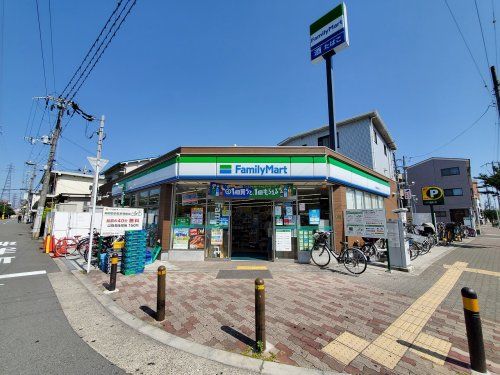 ファミリーマート　井高野駅前店の画像