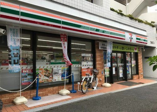 セブンイレブン 横浜南太田店の画像