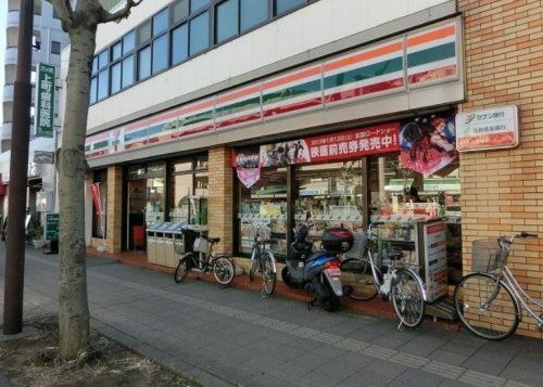 セブンイレブン 横浜三ツ沢上町店の画像