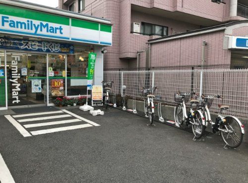 ファミリーマート 三ツ沢上町駅前店の画像