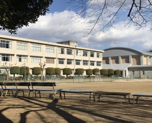 熊谷市立　吉岡中学校の画像