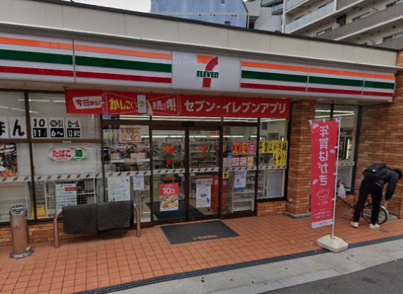 セブンイレブン 梅田万歳町店の画像