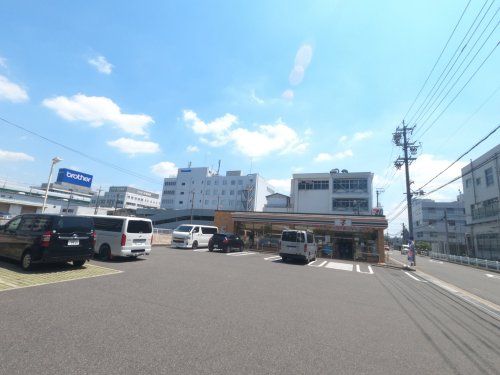 セブンイレブン 名古屋塩入町店の画像