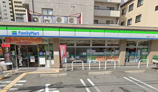 ファミリーマート 城東中央二丁目店の画像