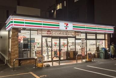 セブンイレブン 原宿外苑店の画像