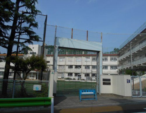 目黒区立八雲小学校の画像