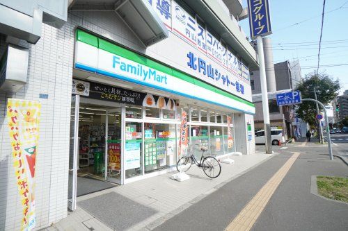 ファミリーマート 札幌北5条店の画像