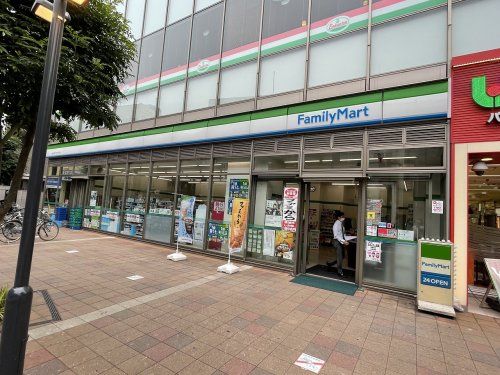 ファミリーマート よろづやペアナード店の画像