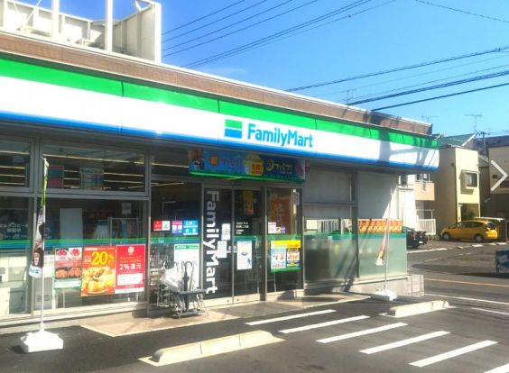 ファミリーマート 西寺尾二丁目店の画像