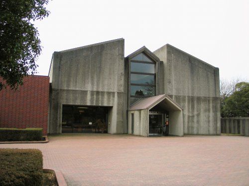 羽生市立図書館の画像