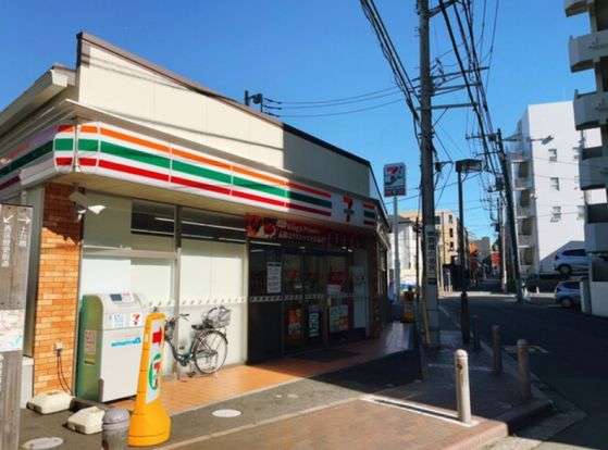 セブンイレブン 横浜南軽井沢店の画像