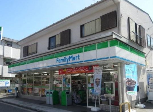 ファミリーマート 磯子願行寺前店の画像