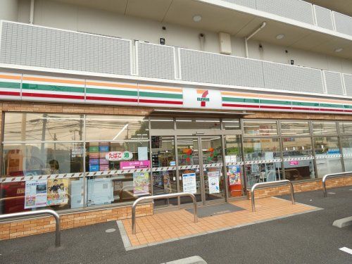 セブン-イレブン 海老名東柏ヶ谷４丁目店の画像