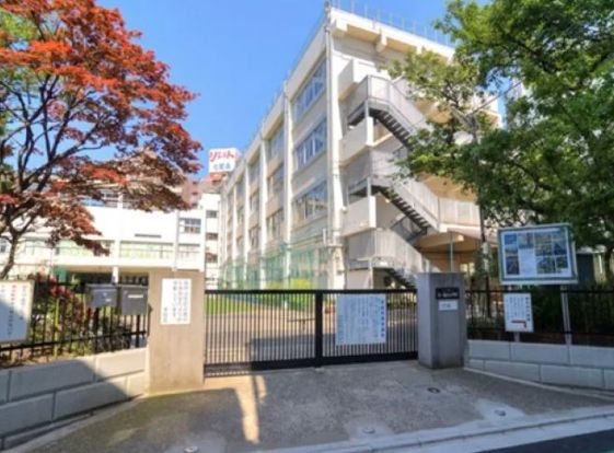 荒川区立第二瑞光小学校の画像