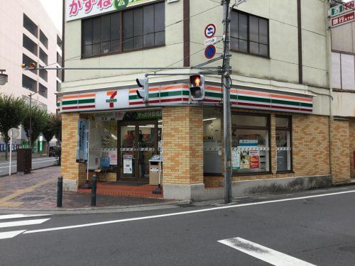 セブンイレブン熊谷駅東通り店の画像