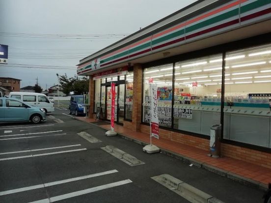 セブンイレブン　上里七本木南店の画像