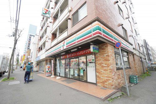 セブンイレブン 南5条店の画像