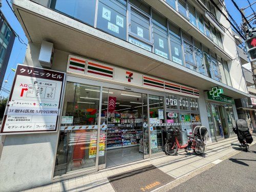 セブンイレブン 世田谷砧3丁目店の画像