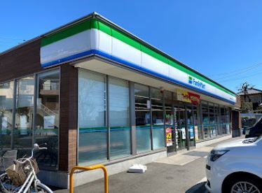 ファミリーマート 昭島田中町団地入口店の画像