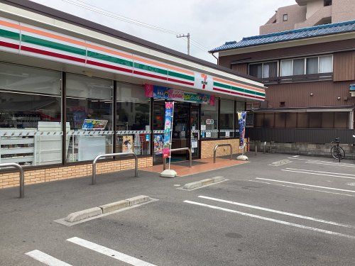 セブン-イレブン 松山大学前店の画像