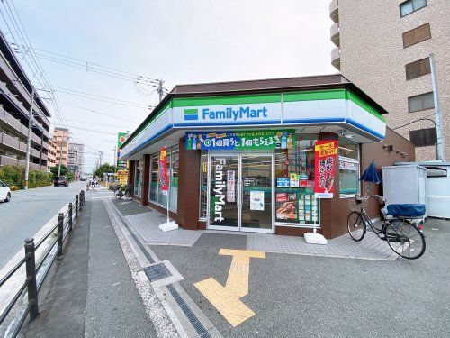 ファミリーマート鶴見今津北店の画像