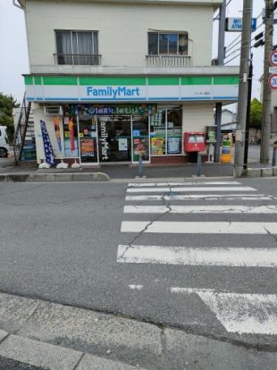 ファミリーマート アイダ八潮店の画像