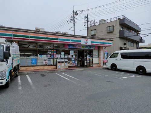 セブンイレブン 草加稲荷2丁目店の画像