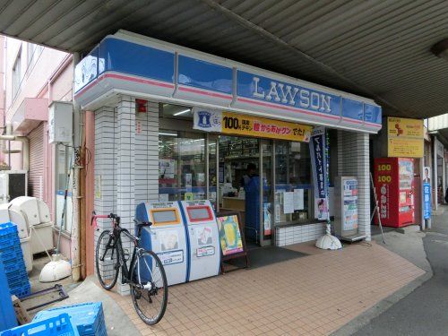 ローソン小机駅前店の画像