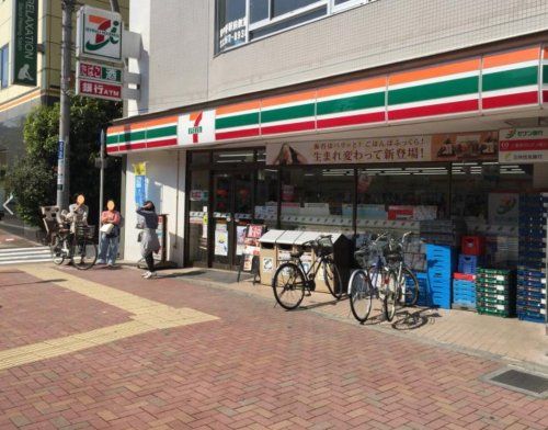 セブンイレブン 東中野駅南店の画像