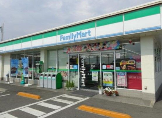 ファミリーマート　丸亀川西北店の画像