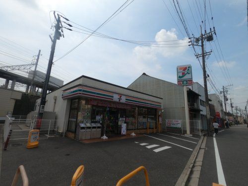 セブンイレブン 名古屋栄生駅北店の画像