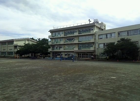 町田市立本町田東小学校の画像