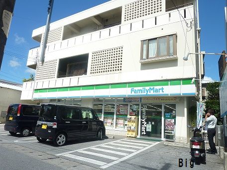 ファミリーマート　牧港店の画像