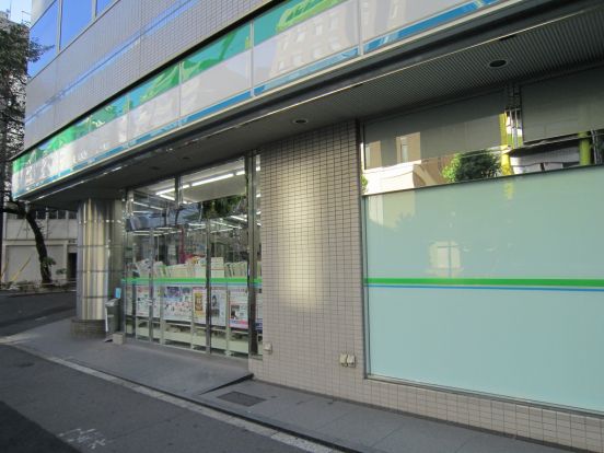 ファミリーマート南大塚通り店の画像