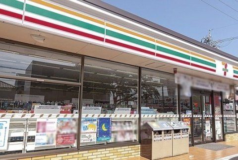 セブンイレブン 北名古屋高田寺店の画像