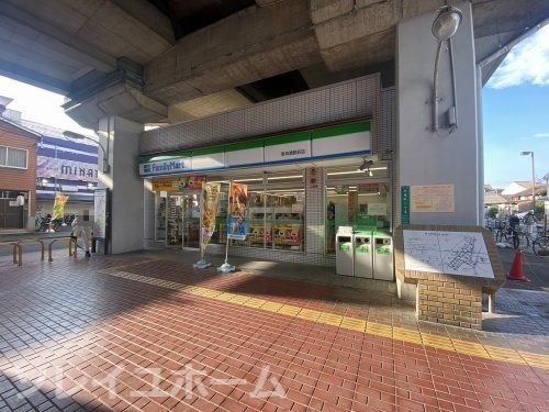 ファミリーマート南海湊駅前店の画像