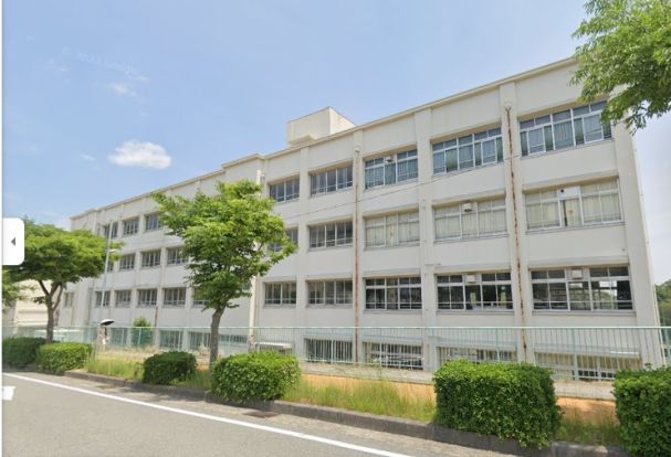 神戸市立高倉中学校の画像